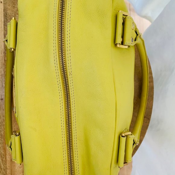 Guia’s Italian Leather Chartreuse Yellow Satchel - Picture 4 of 8